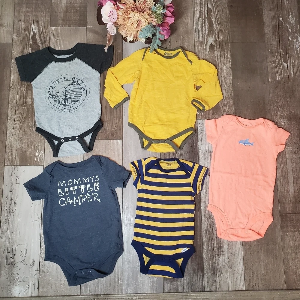 Onesie Bodysuit 5pc Baby Boy Bundle Size 6-9m EUC
